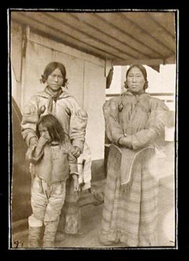 Inuit Women and Child