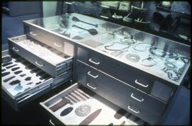 Display drawers in visible storage