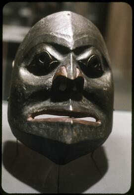 Mask  on display in Montréal