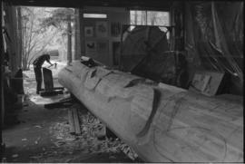 Crew and log at the old UBC carving shed