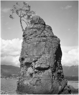 Slhx̱í7lsh rock outcropping