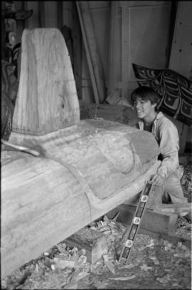 Crew and log at the old UBC carving shed