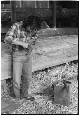 Crew and log at the old UBC carving shed