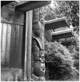 House Frontal Totem Pole, UBC Totem Park