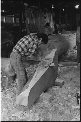 Crew and log at the old UBC carving shed