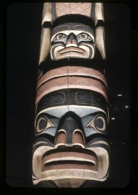 Totem pole at Man & His World carved by H. Hunt Montréal Expo '67
