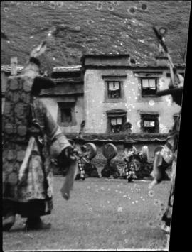 Tibetian dancing