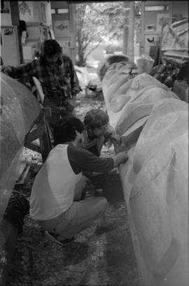 Crew and log at the old UBC carving shed