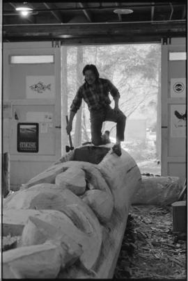 Crew and log at the old UBC carving shed